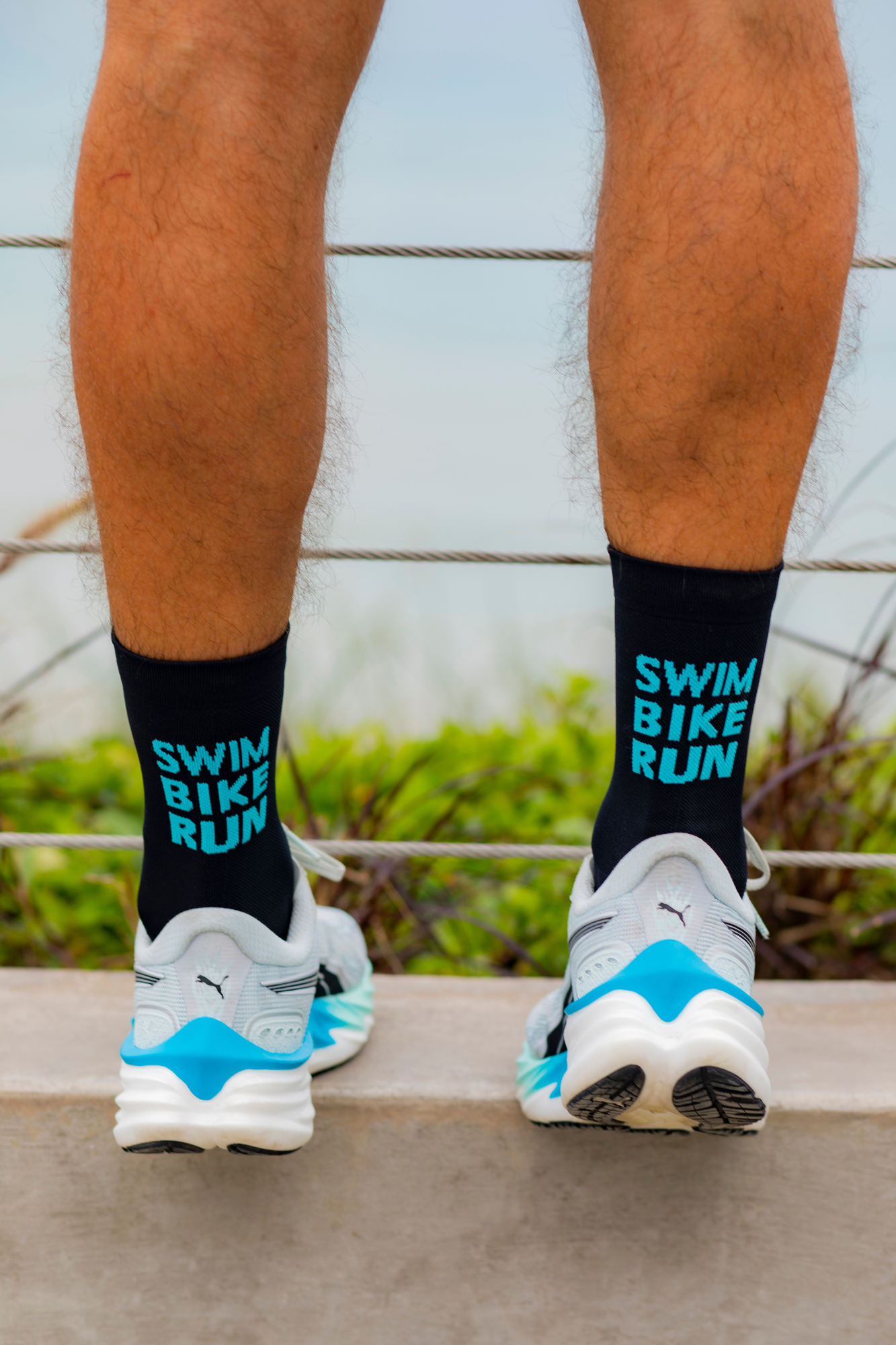 Swim Bike Run Negro Celeste